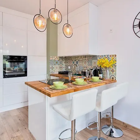 Apartment Grunwald - Parking & Terrace - By Rentujemy