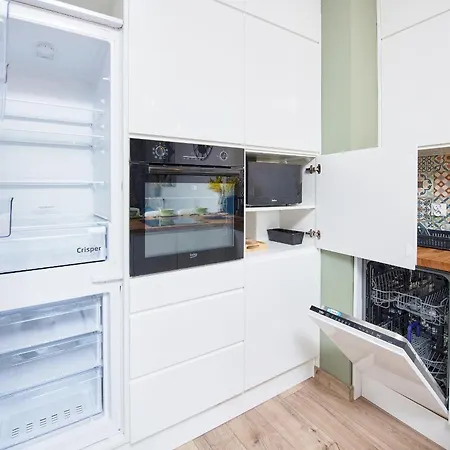 Appartement Grunwald - Parking & Terrace - By Rentujemy